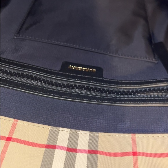 Burberry bookbag 100% authentic - Picture 4 of 8